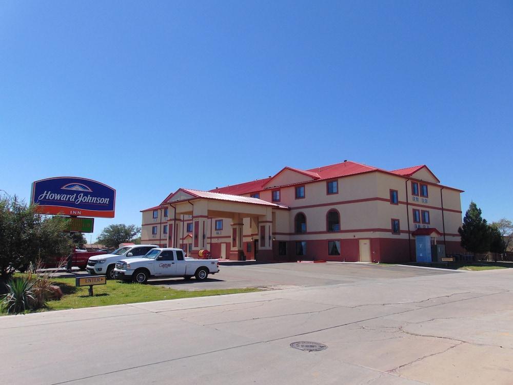 Howard Johnson By Wyndham Lubbock Tx Exterior photo
