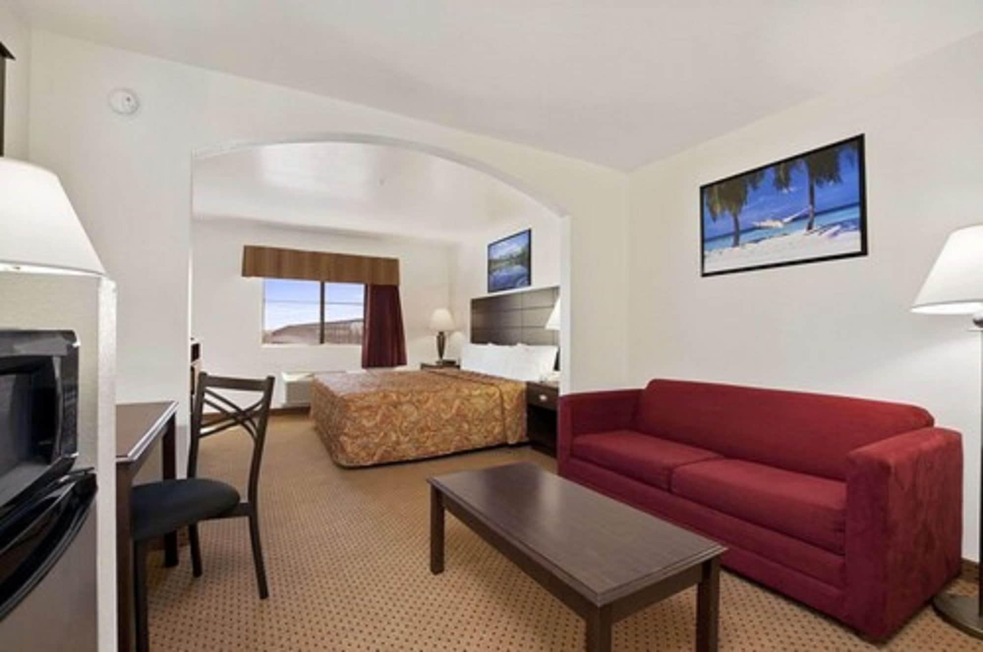 Howard Johnson By Wyndham Lubbock Tx Exterior photo